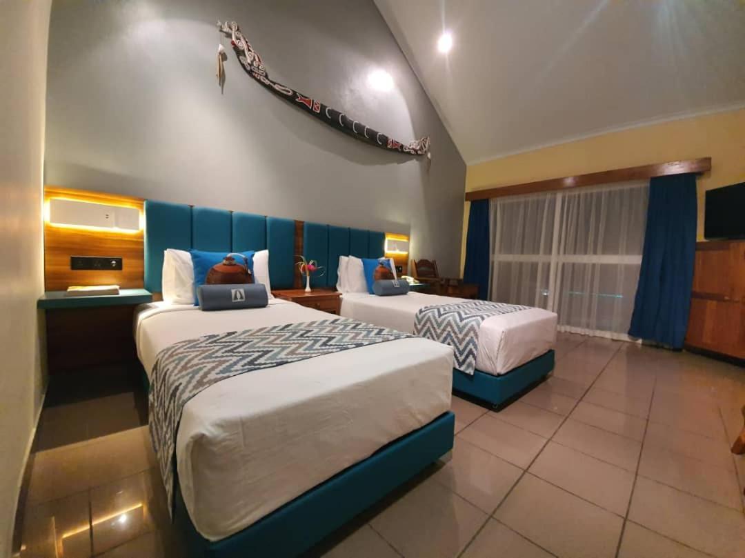 Alotau International Hotel Exterior photo