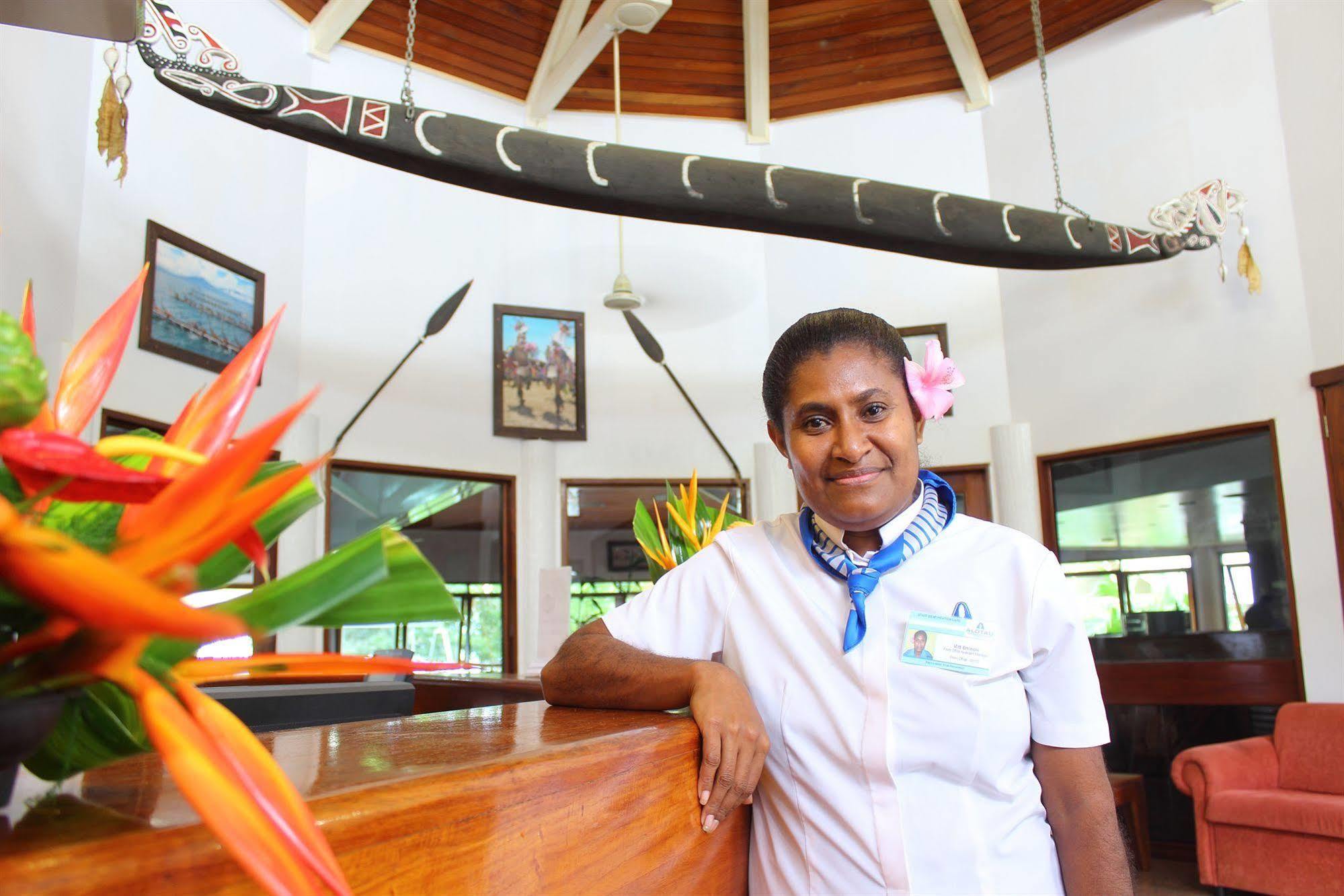 Alotau International Hotel Exterior photo
