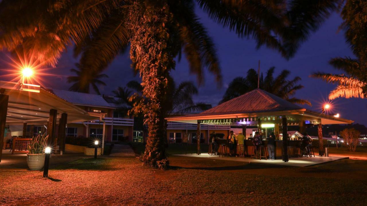 Alotau International Hotel Exterior photo